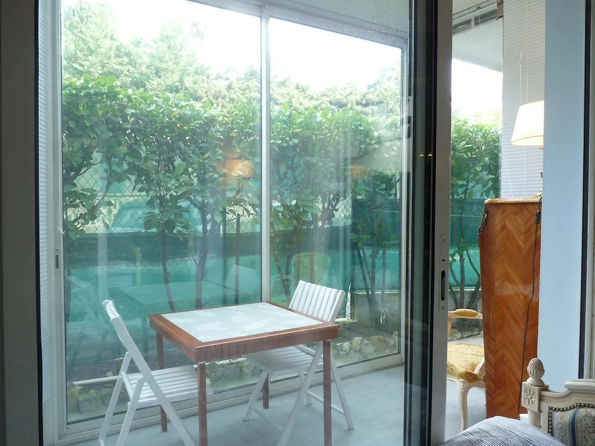 Appartamento One Bed Apt With A Garden Terrace In A Quiet Area Of Cannes Walking Distance To The Croisette 1911 Francia