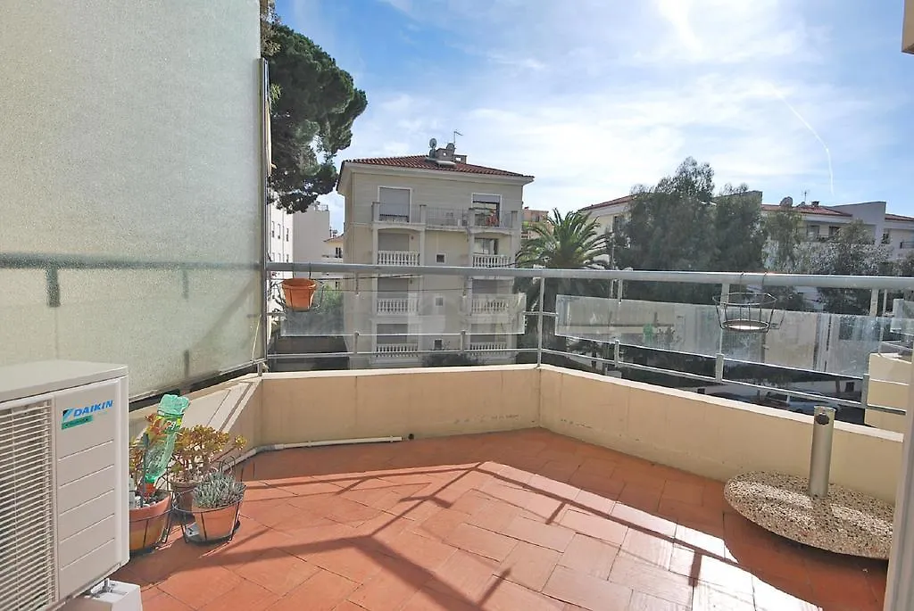 One Bed Apt With A Garden Terrace In A Quiet Area Of Cannes Walking Distance To The Croisette 1911 0*,  France