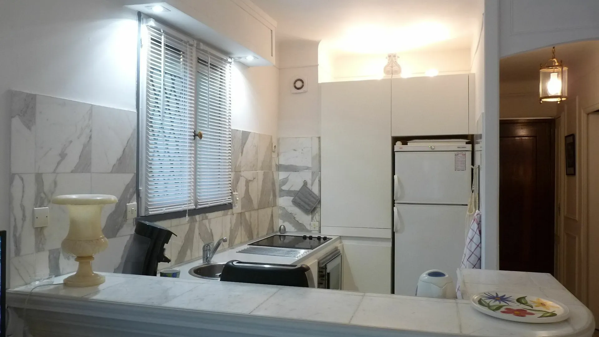 One Bed Apt With A Garden Terrace In A Quiet Area Of Cannes Walking Distance To The Croisette 1911 Apartment