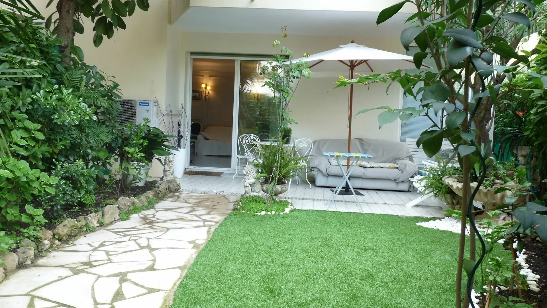 One Bed Apt With A Garden Terrace In A Quiet Area Of Cannes Walking Distance To The Croisette 1911 France
